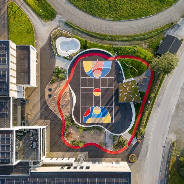 Skakkeringen by PIR2