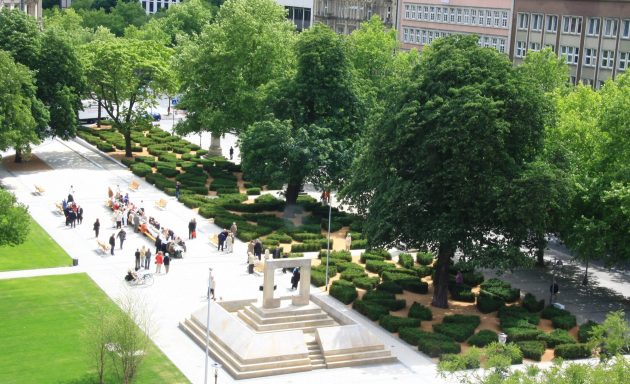 Hannover Opera Square by Kamel Louafi