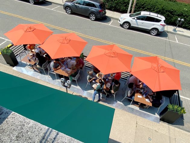Transforming Urban Spaces: The Modular Design of StreetDeck Parklets