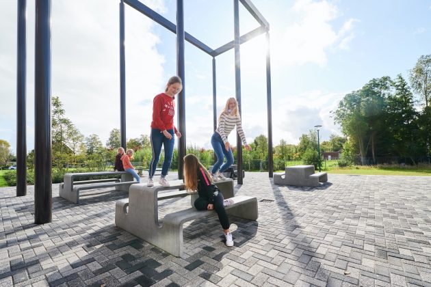 Versatile UHPC Tables Transform a College Courtyard