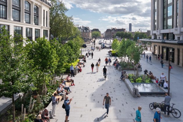 Pont Neuf and La Samaritaine Place by In Situ