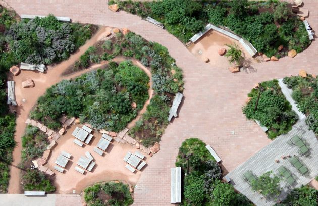 Denver 17th Street Corner Plaza by Terremoto