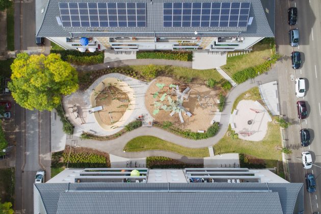 Playground ‘Travel Around the World’ by BHMP