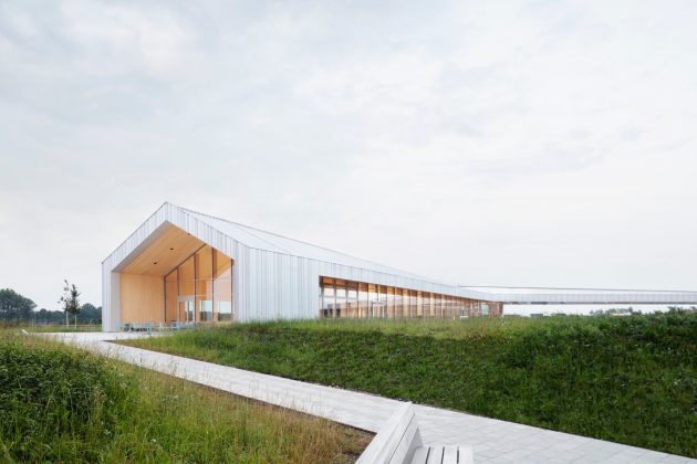 Service Area Leubinger Fürstenhügel by Planorama Landschaftsarchitektur