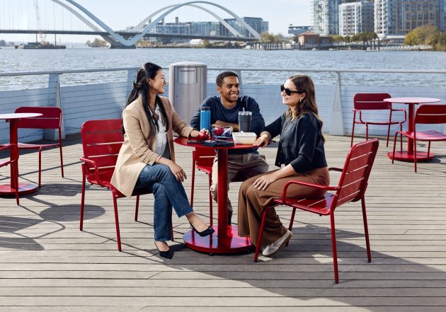 Sedersi Una Café Chair